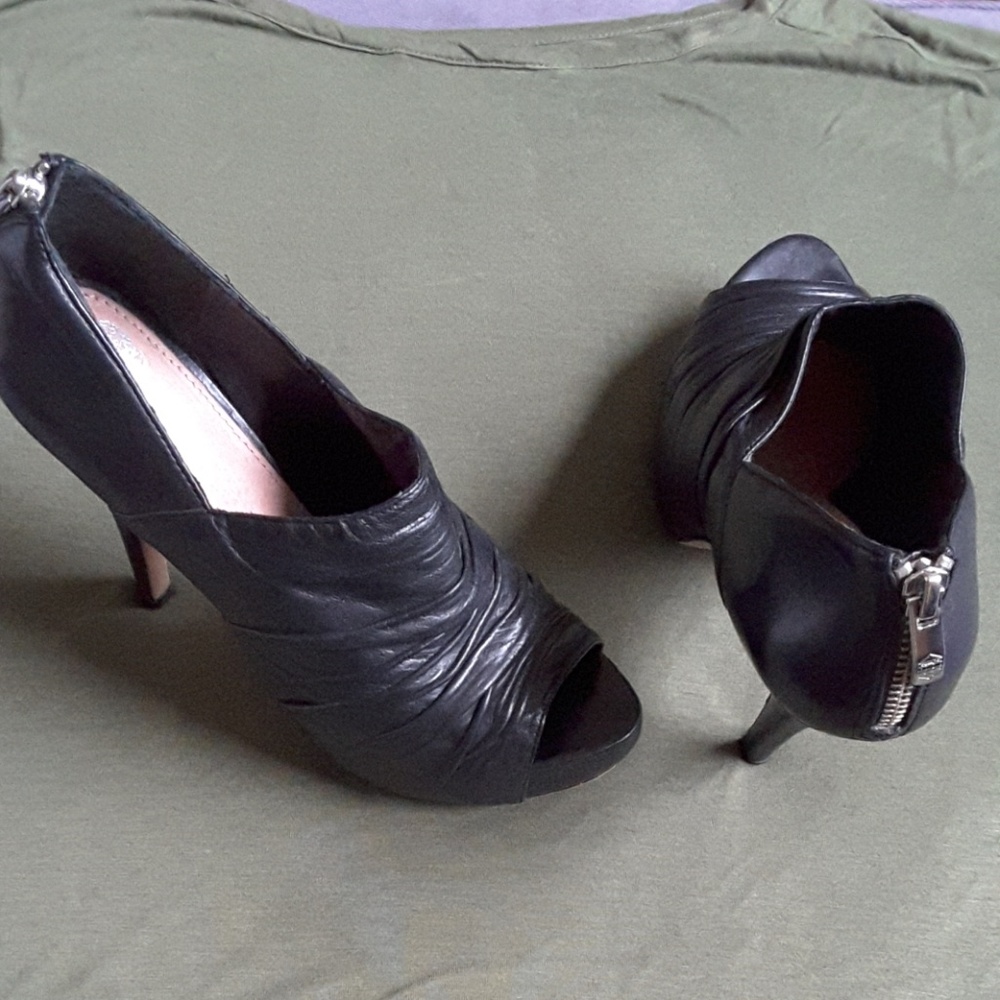 Vince Camuto heels